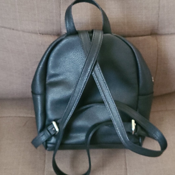 Backpack - Picture 2 of 3